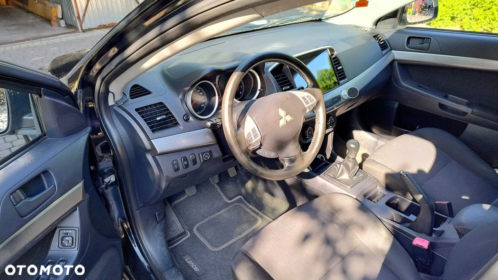 Mitsubishi Lancer - 5