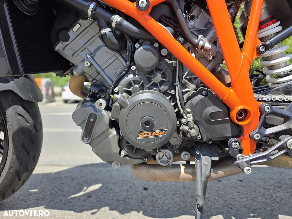 KTM 1290 Super Duke R - 6