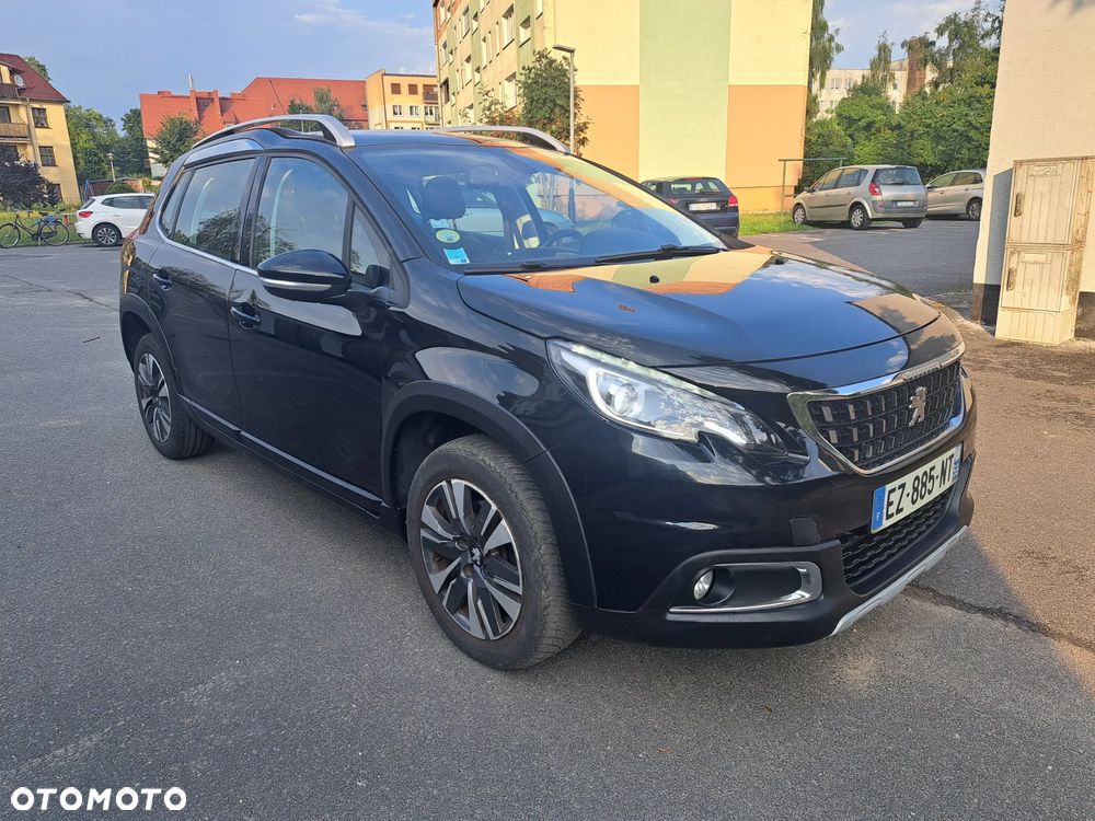 Peugeot 2008 1.6 BlueHDi Allure S&S - 2