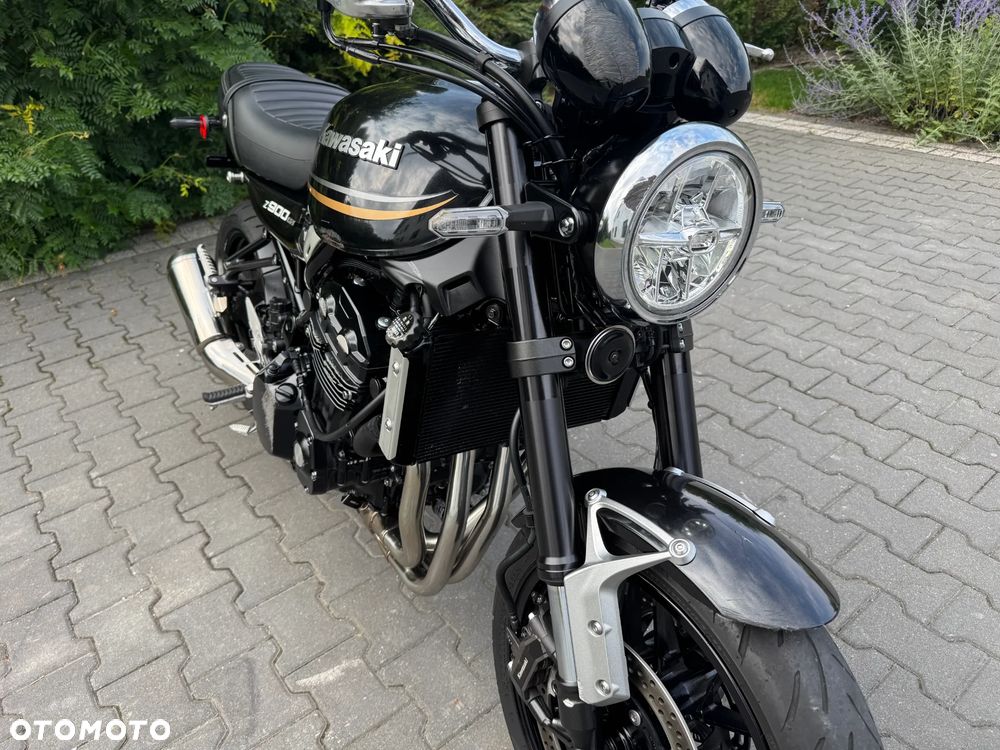 Kawasaki Z 900 RS - 30