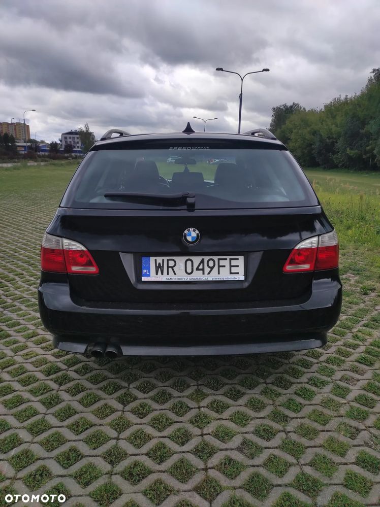 BMW Seria 5 525xi - 7