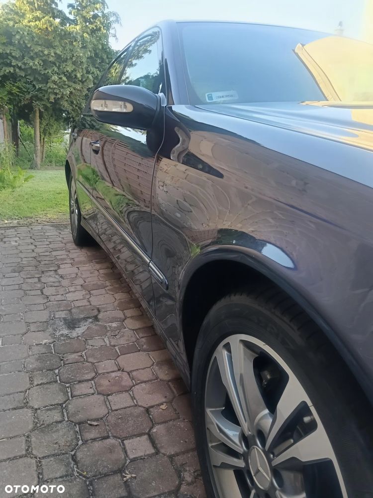 Mercedes-Benz Klasa E 320 4-Matic Avantgarde - 12