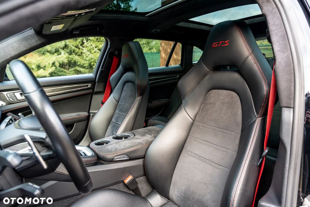 Porsche Panamera - 23
