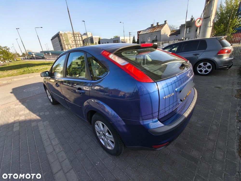 Ford Focus 1.6 Ambiente - 13