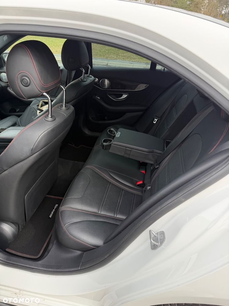 Mercedes-Benz Klasa C AMG 43 4Matic 9G-TRONIC - 15