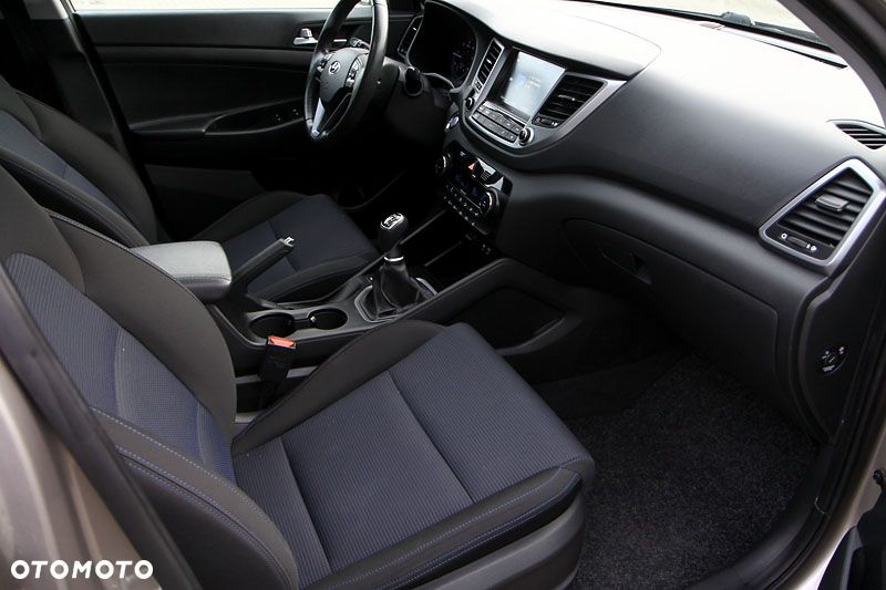 Hyundai Tucson blue 1.7 CRDi 2WD Trend - 8