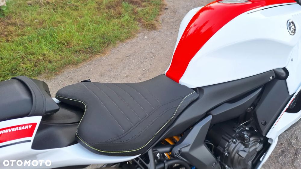 Yamaha R7 - 29
