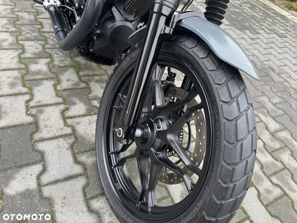 Moto Guzzi V7 - 37
