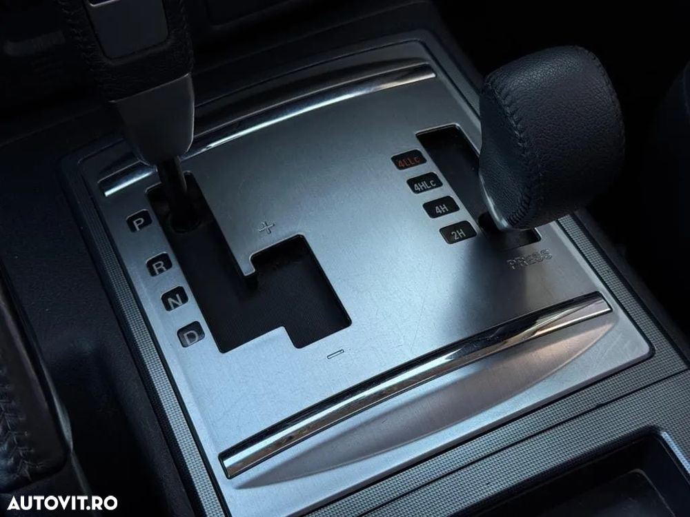 Mitsubishi Pajero 3.2 DI-D Automatik Edition 25 - 5