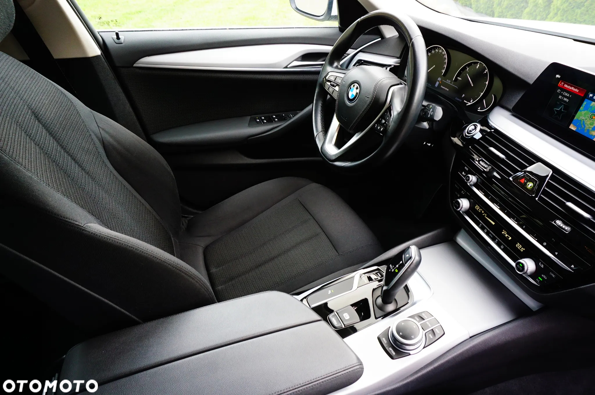 BMW Seria 5 520d - 26