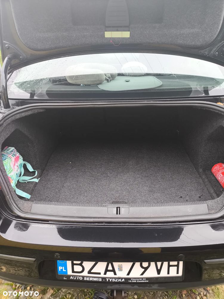 Volkswagen Passat 2.0 TDI Comfortline - 9