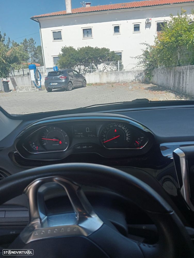 Peugeot 208 1.4 HDi - 3