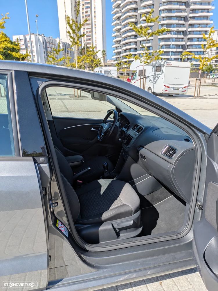 VW Polo 1.0 Confortline - 13