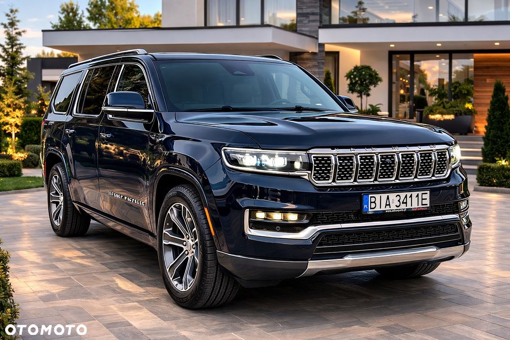 Jeep Grand Wagoneer - 9