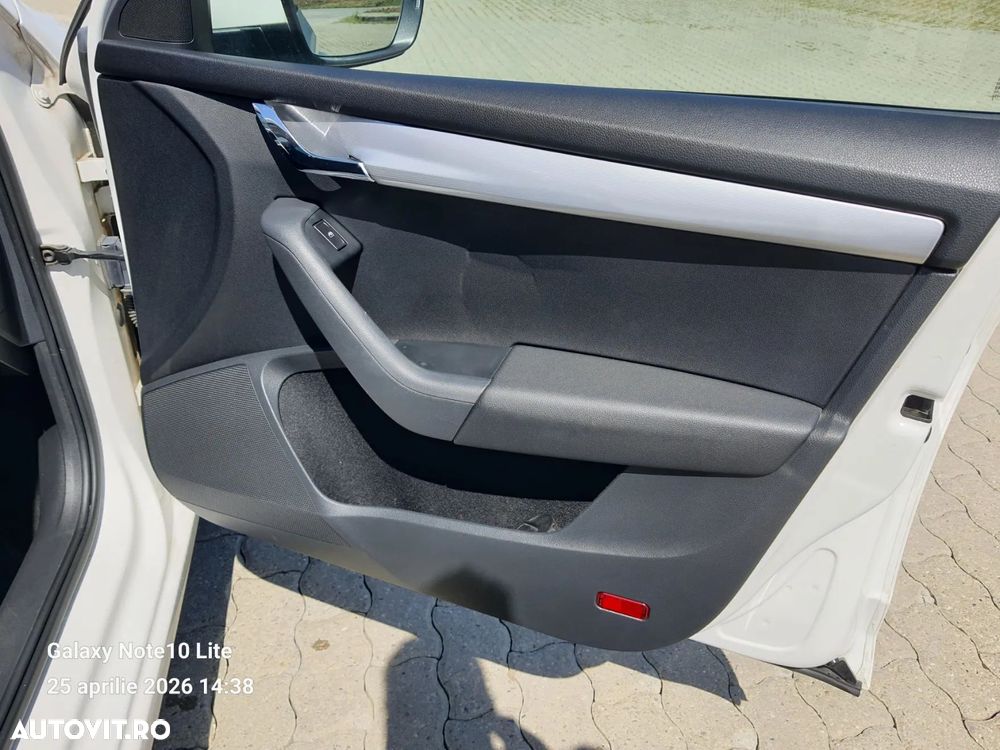 Skoda Octavia 2.0 TDI Style - 28