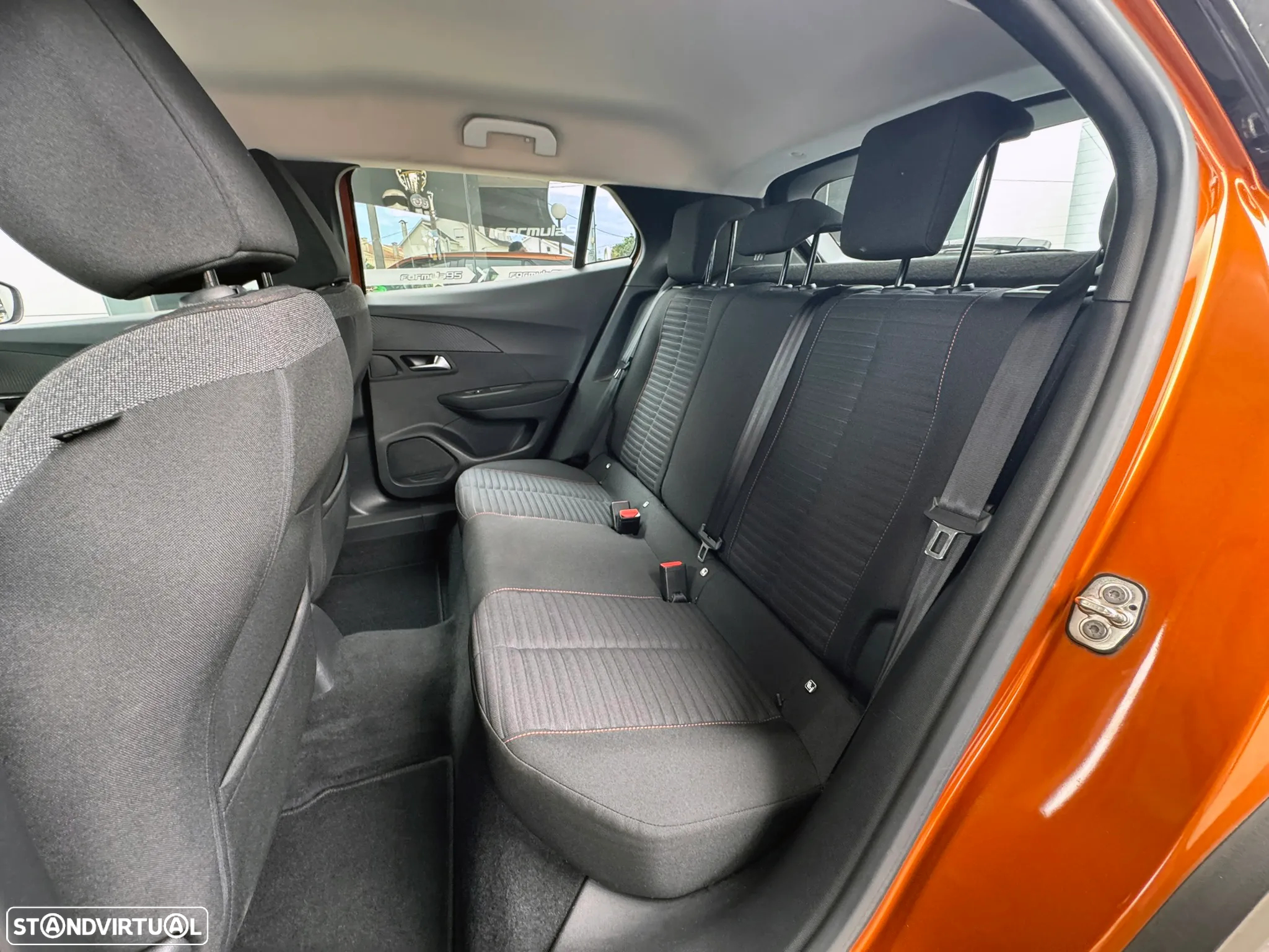 Peugeot 2008 1.2 PureTech Active Pack EAT8 - 19