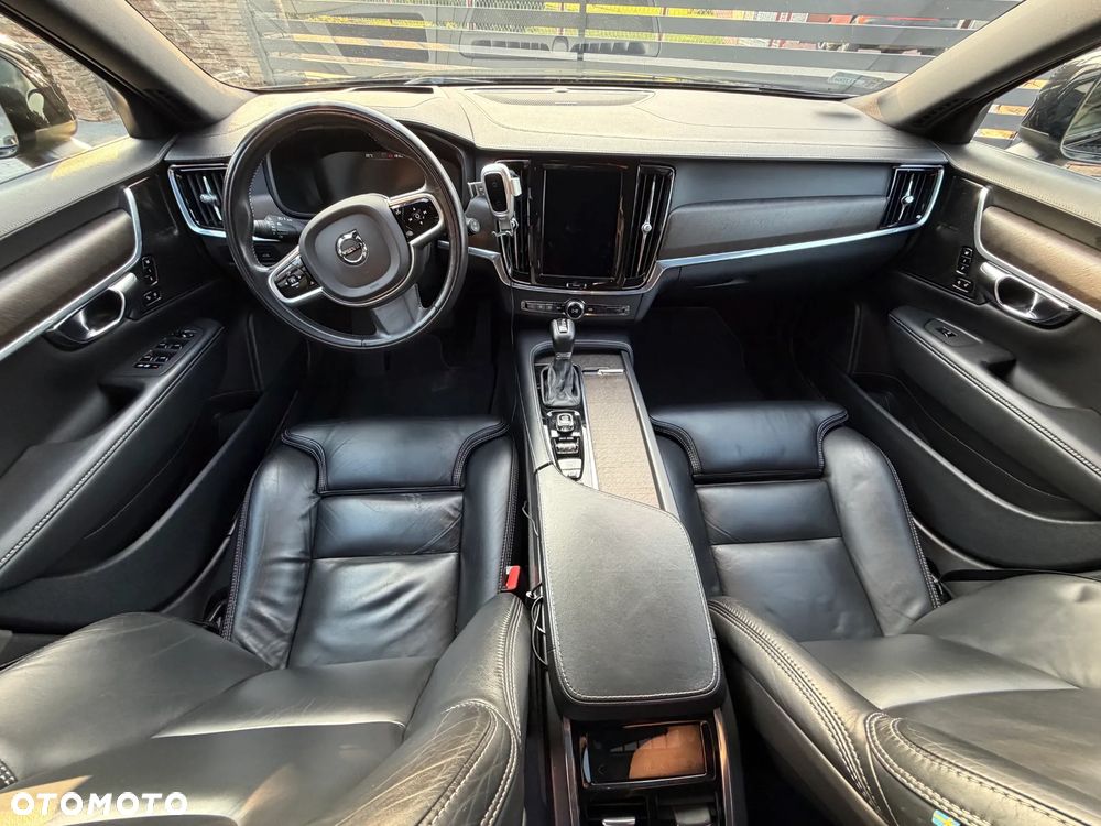 Volvo V90 Cross Country - 9