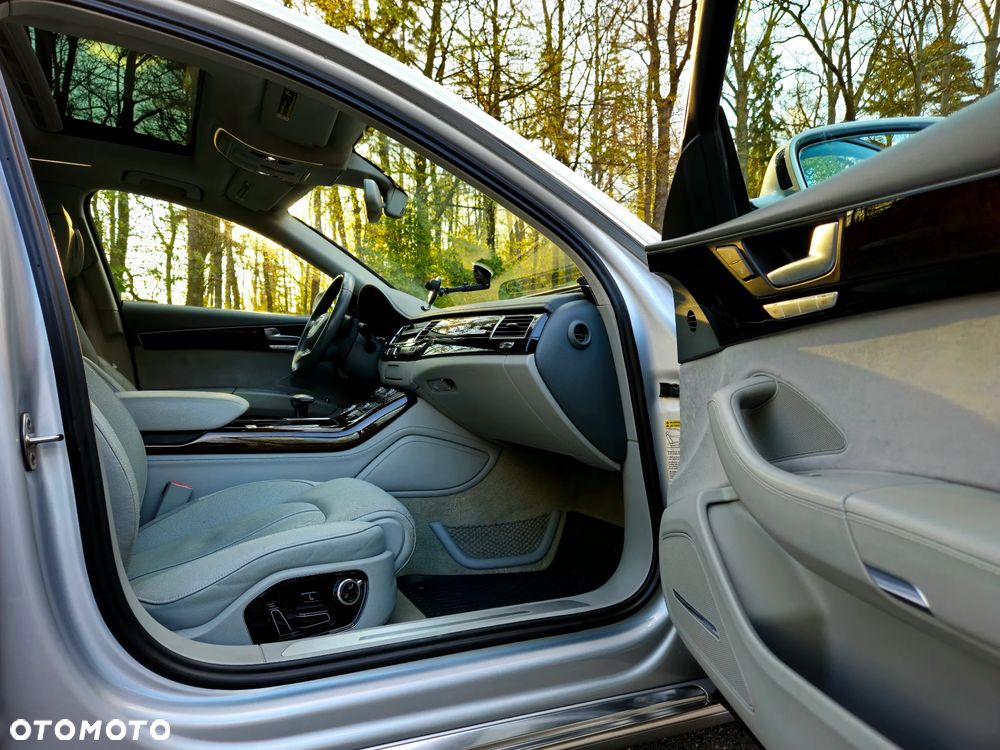 Audi A8 4.2 FSI L Quattro - 17