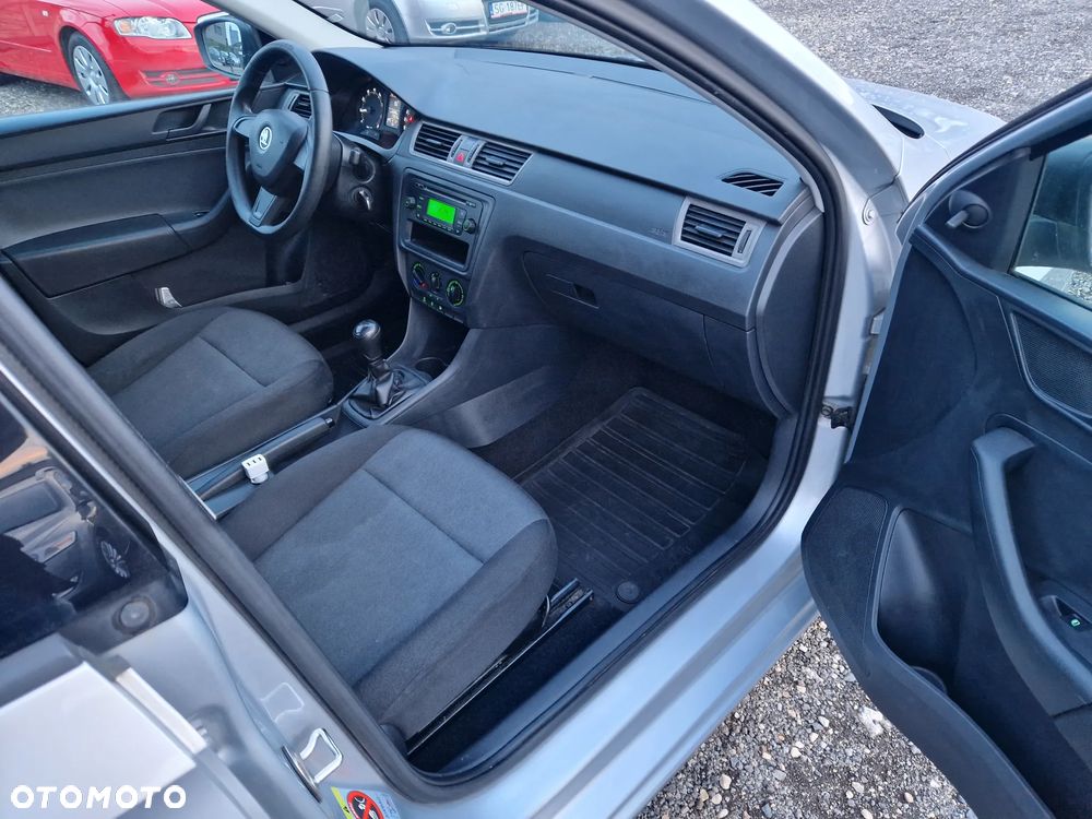 Skoda RAPID - 14