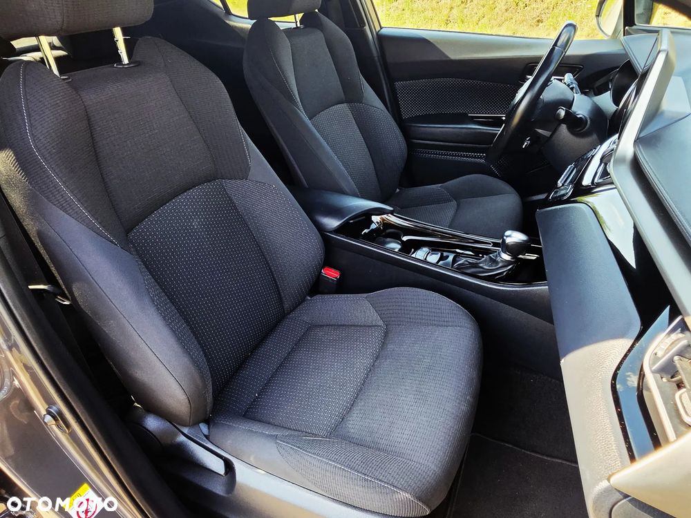 Toyota C-HR 1.8 Hybrid Dynamic - 33