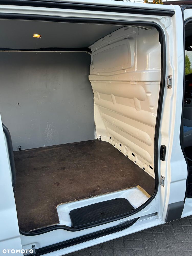 Renault Trafic - 17