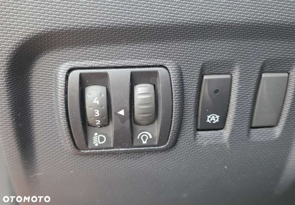 Renault Captur - 15