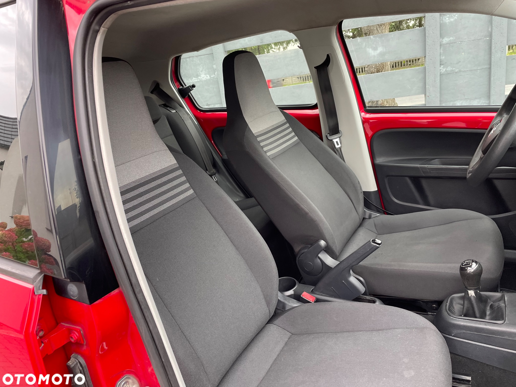 Volkswagen up! 1.0 street - 17