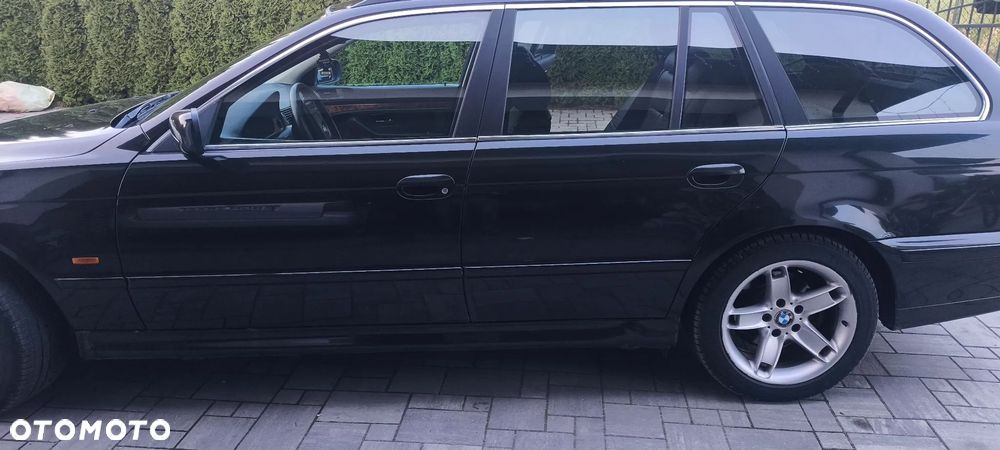 BMW Seria 5 - 11