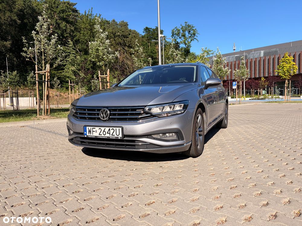 Volkswagen Passat Variant 1.5 TSI EVO Elegance DSG - 2