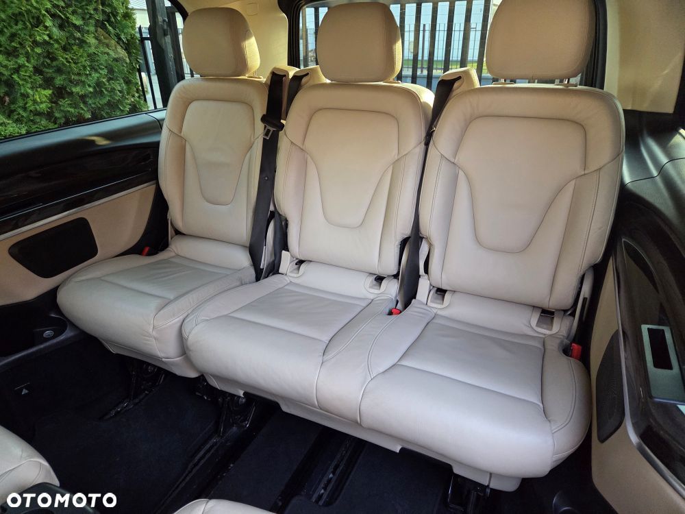 Mercedes-Benz Klasa V 250 (BlueTEC) d Avantgarde 7G-Tronic - 15