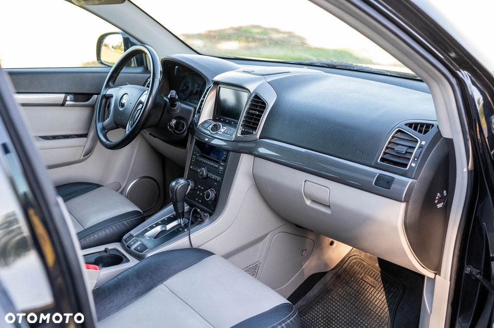 Chevrolet Captiva 2.2 d LTZ - 10