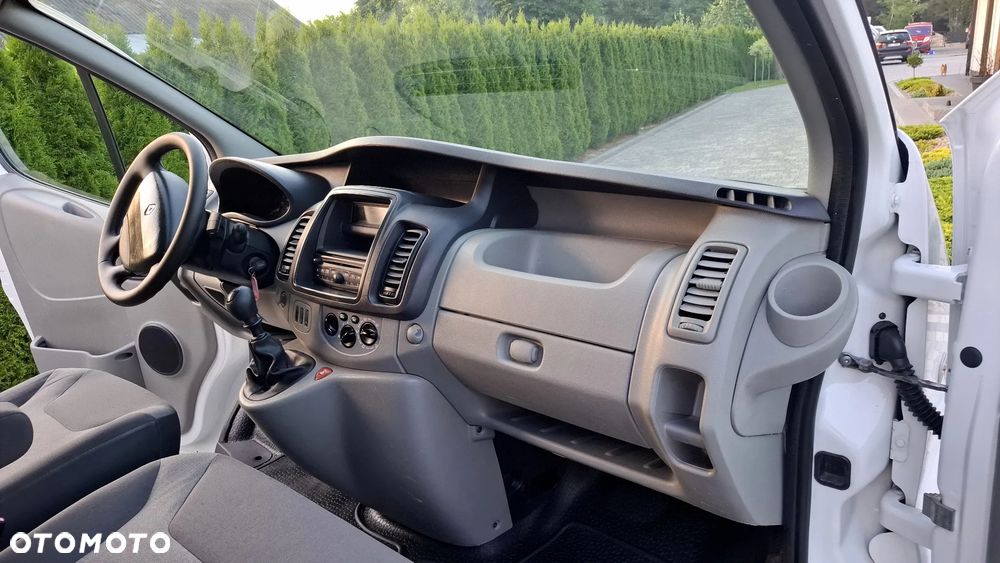 Renault Trafic - 17