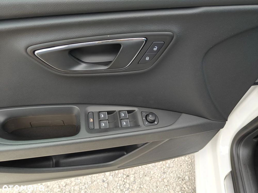 Seat Leon 2.0 TDI DPF Ecomotive DSG FR - 29