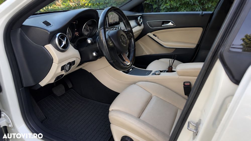 Mercedes-Benz CLA 200 - 8