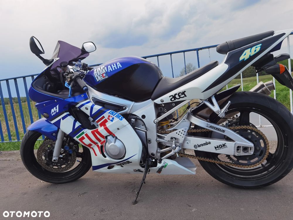 Yamaha R6 - 7