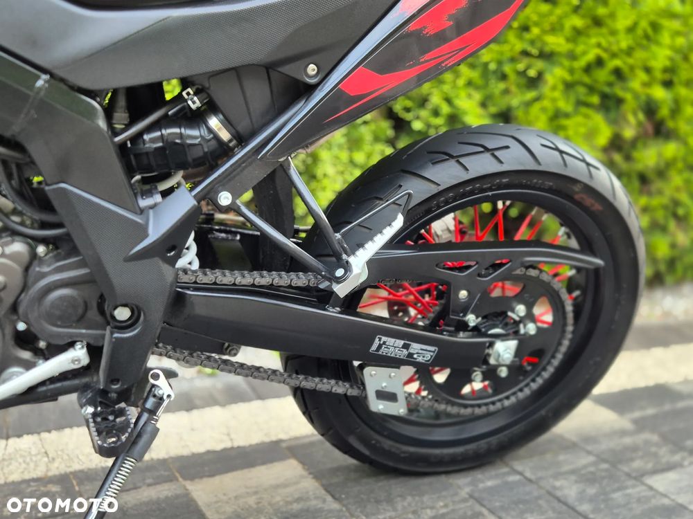 Aprilia SX - 24