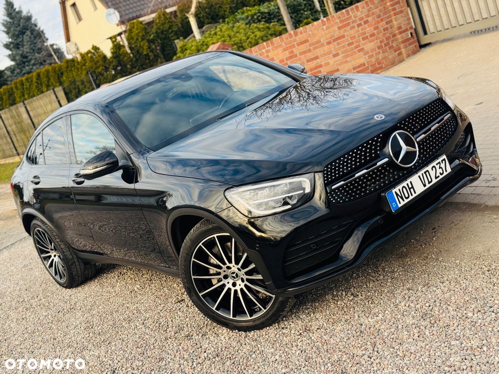 Mercedes-Benz GLC 300 d 4Matic 9G-TRONIC AMG Line Plus - 28