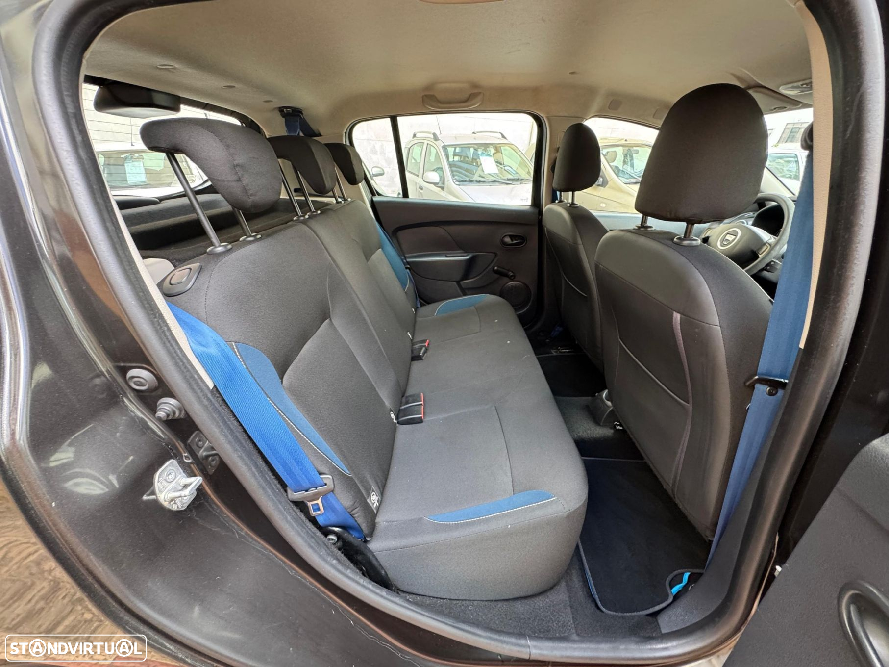 Dacia Sandero 0.9 TCe SL 10 Anos - 14
