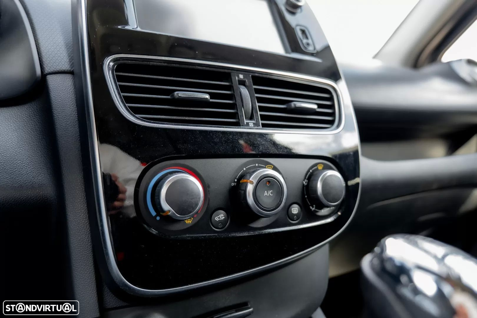 Renault Clio Sport Tourer Energy dCi 75 Business - 12