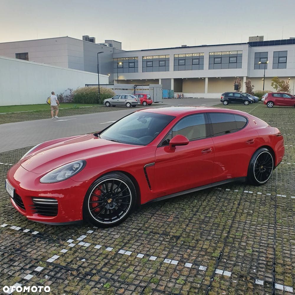 Porsche Panamera GTS - 2