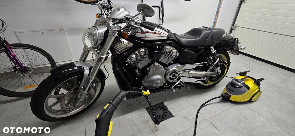 Harley-Davidson V-Rod Street Rod - 17