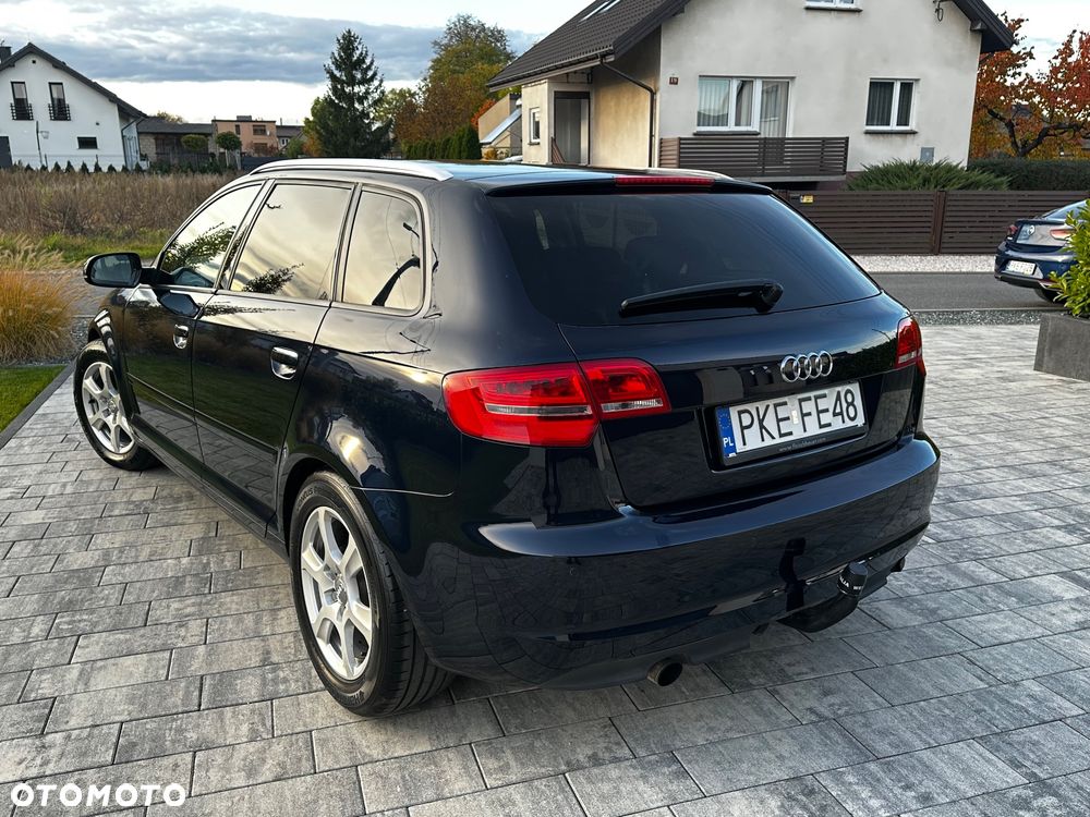 Audi A3 Sportback - 12