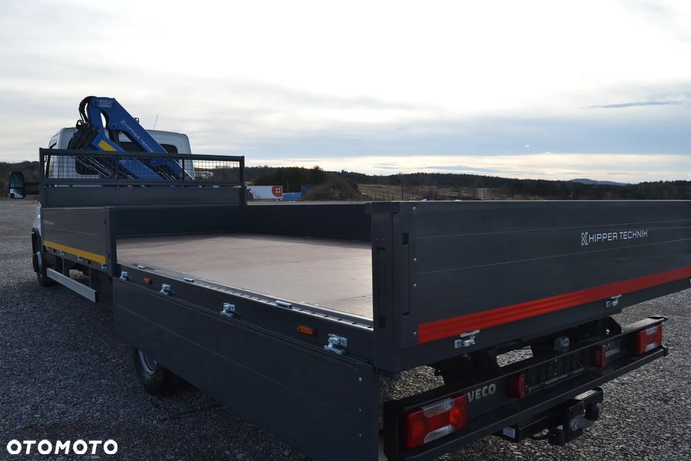 Iveco Daily 72C18 70C18 Skrzynia ładunkowa 5,6m + żuraw DN 6.0 S3 Sterowanie radiowe SCANRECO HDS Fassi Palfinger Hiab HMF HC - 17