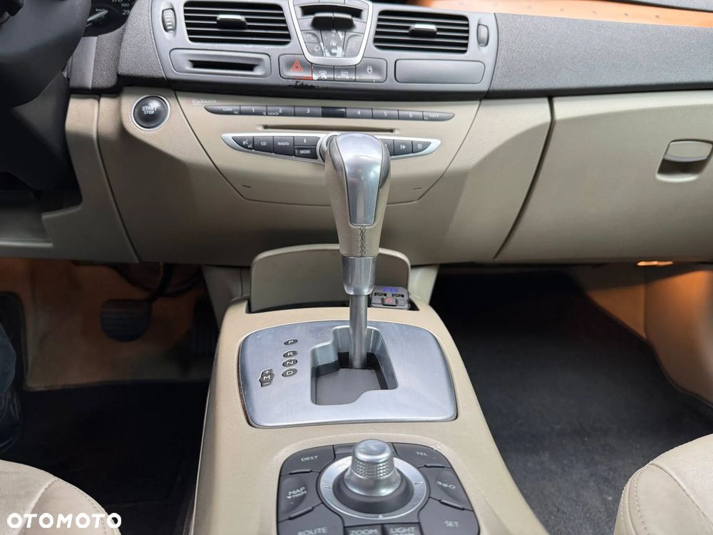 Renault Laguna 2.0 DCi Initiale - 36