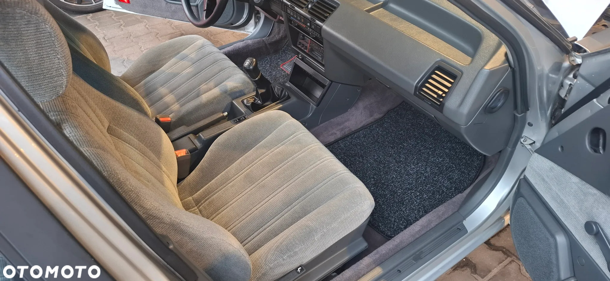 Honda Accord 2.0 EX - 9