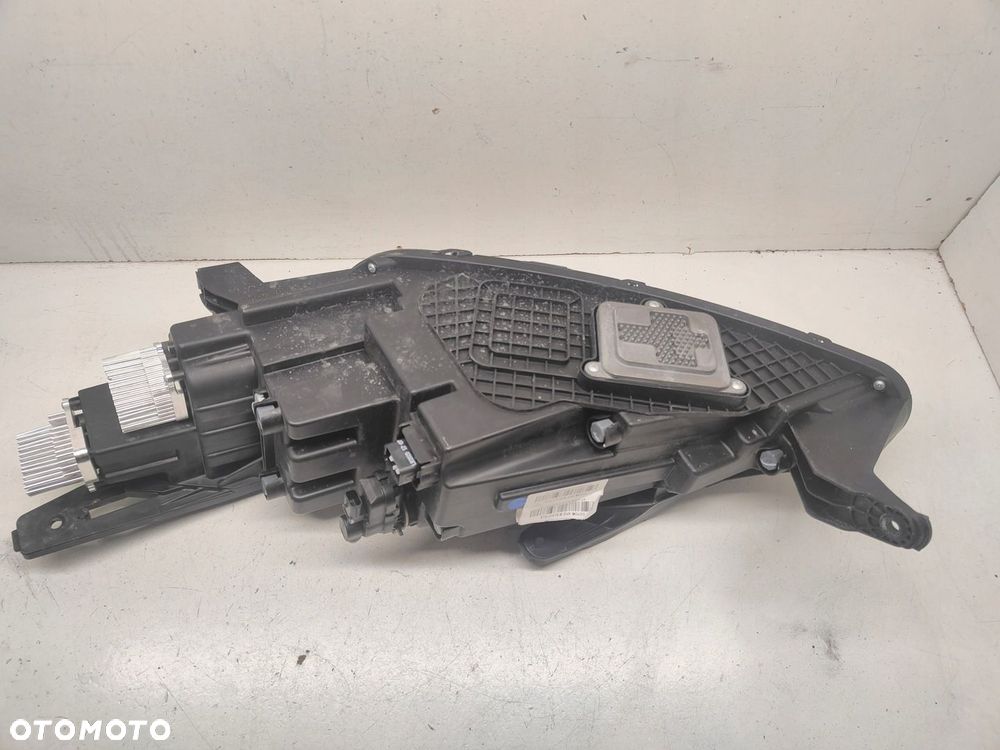 XPENG G3 FULL LED LAMPA PRAWY PRZÓD - 3