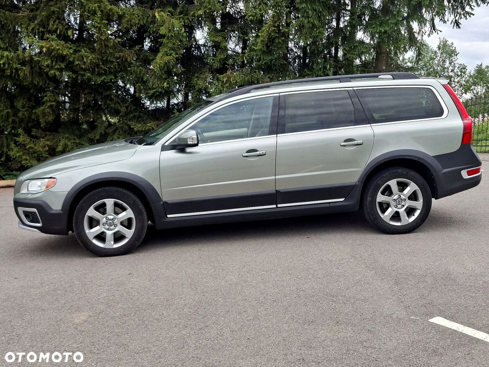 Volvo XC 70 D5 AWD Summum - 3