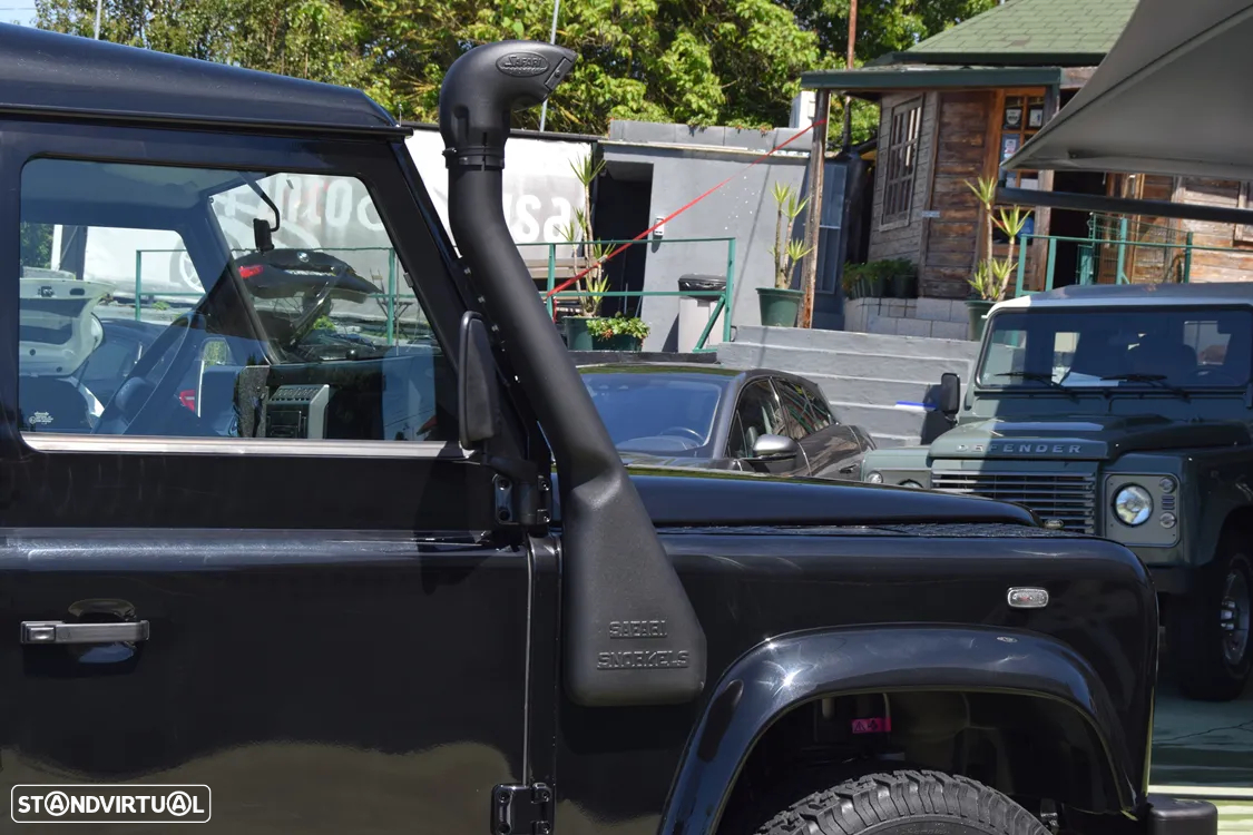 Land Rover Defender 110 SW 2.5 Td5 SE - 21