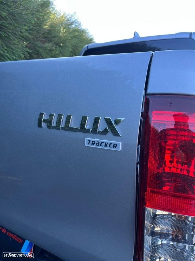 Toyota Hilux 2.4 D-4D 4WD CD CM Aut. - 17