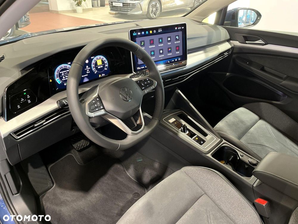 Volkswagen Golf Variant - 10